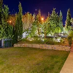 Luxury Villa With Sea Views - Heated Pool-Jacuzzi