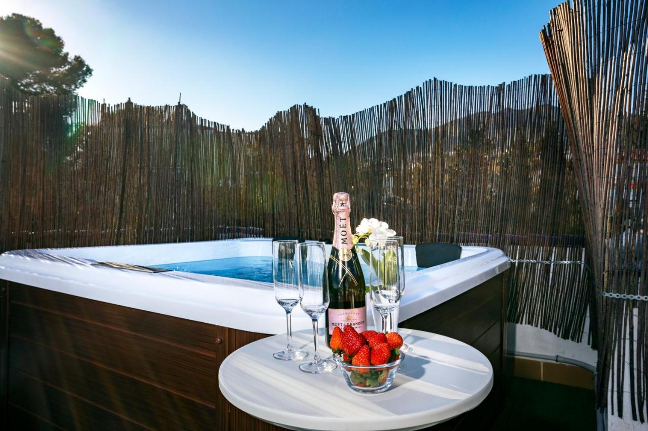 Luxury With Sea Views - Heated Pool-jacuzzi Villa *