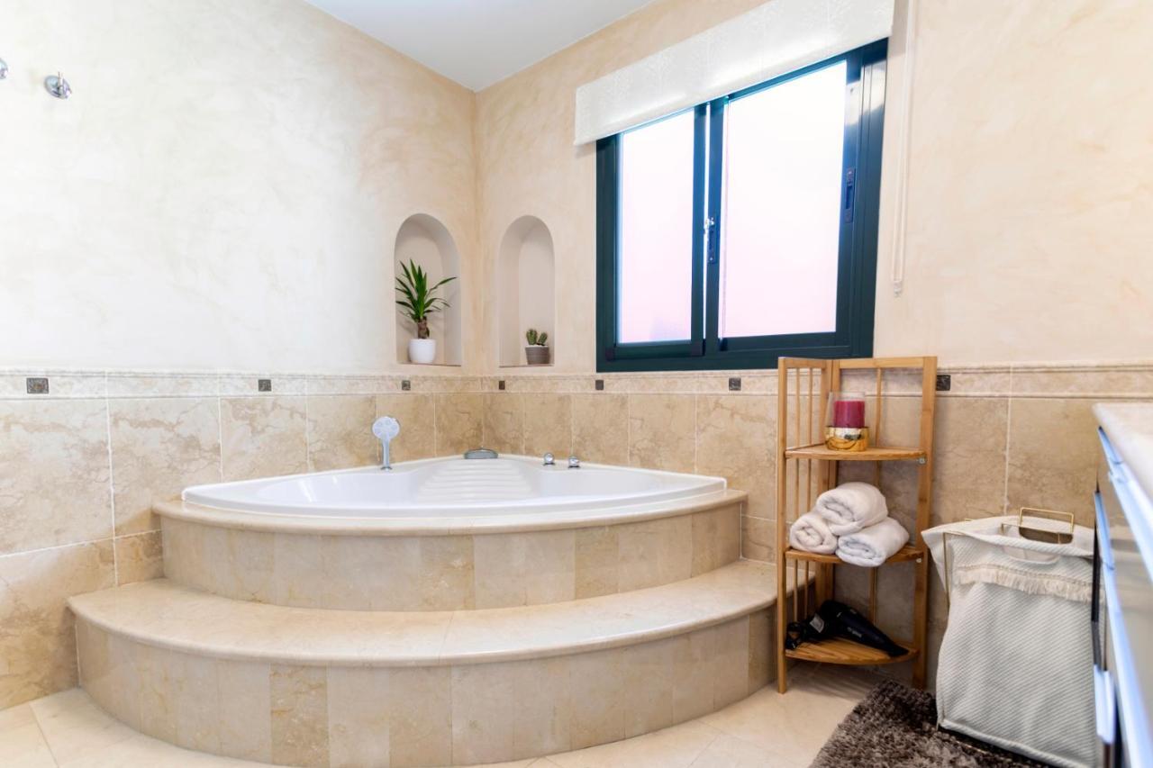 Luxury With Sea Views - Heated Pool-jacuzzi Benalmadena