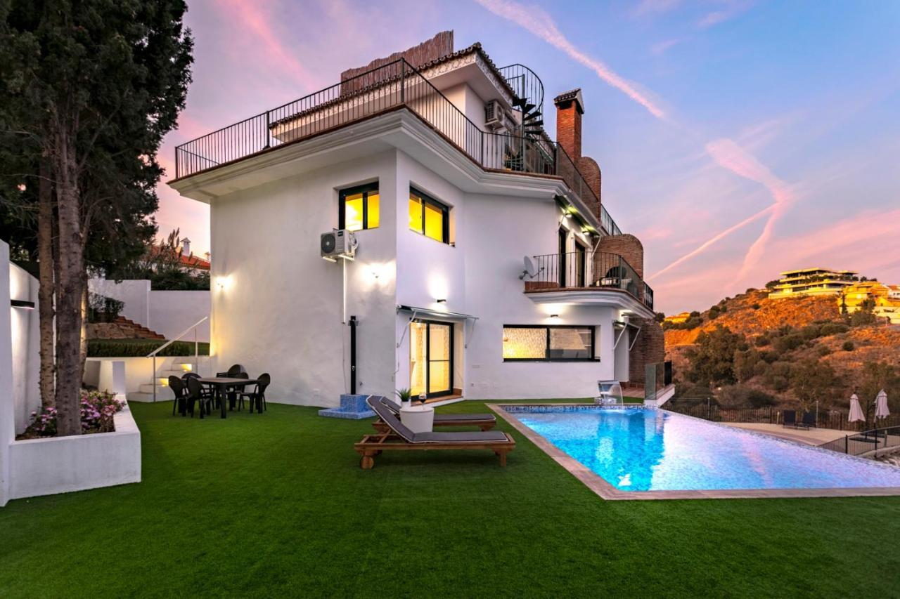 Luxury With Sea Views - Heated Pool-jacuzzi Villa Benalmadena